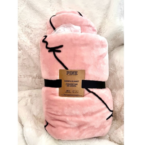PINK Victoria's Secret Other - Victoria’s Secret PINK Signature Blanker
